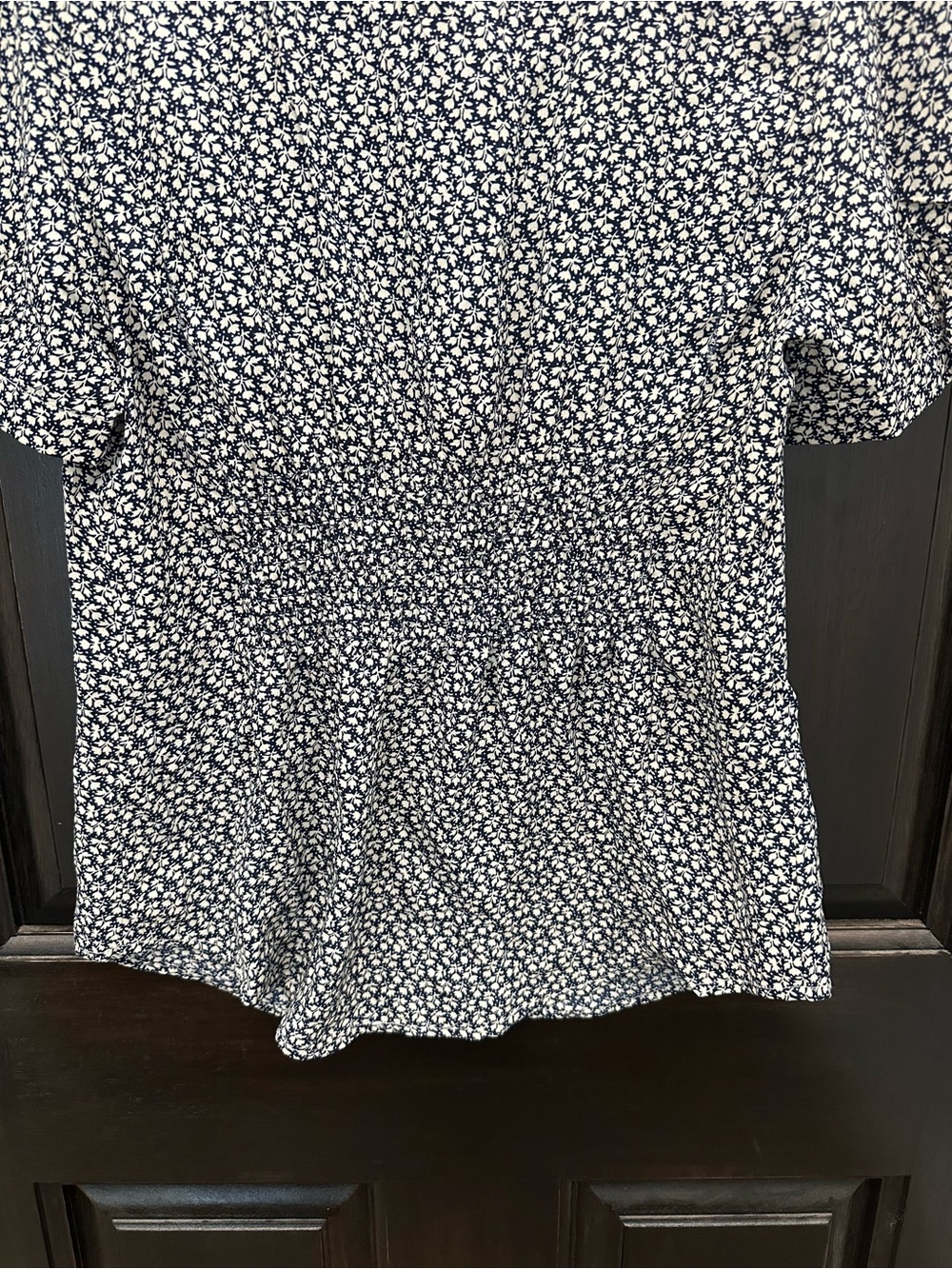 Entro Navy Short-Sleeve Button Top with Micro Floral Print Smocked Back M - Picture 3 of 6